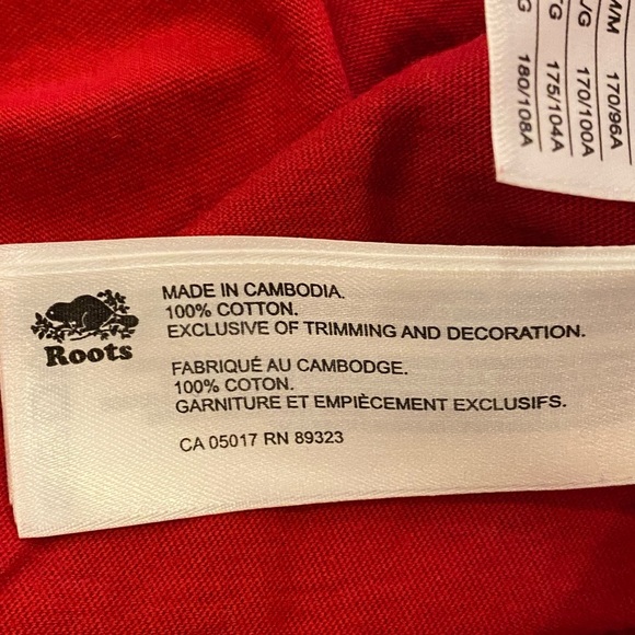 Roots Athletic Womens Red Tee Shirt w Black Flocked Roots Logo w Hockey / Size M - Picture 9 of 12